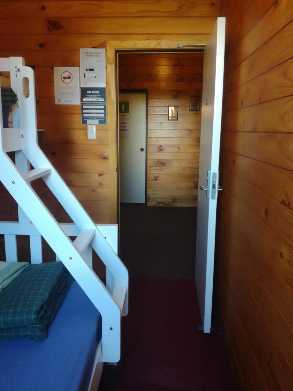 Junohall Backpackers Waitomo Caves Buitenkant foto