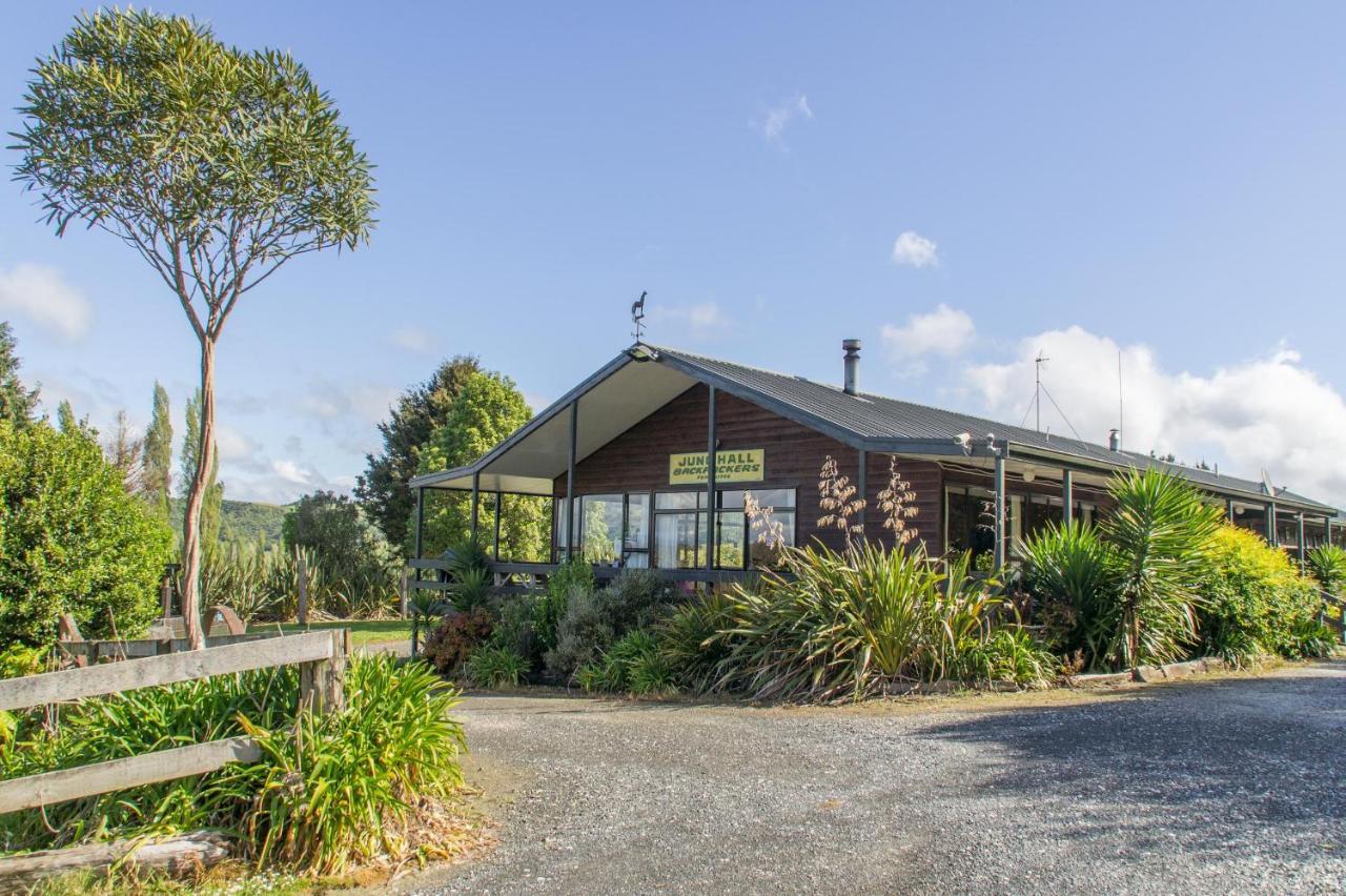 Junohall Backpackers Waitomo Caves Buitenkant foto